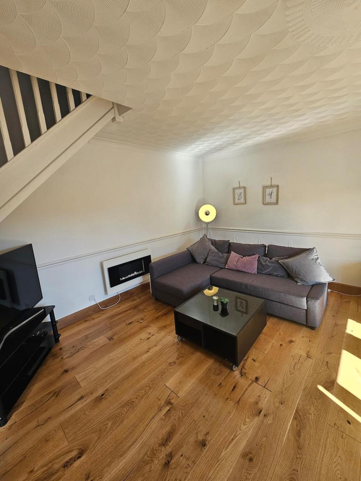 Sunny With Bbq & Outdoor Seating Holiday home Bournemouth